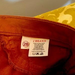 womens pants made of cotton and just 2% lycra. In excellent condition.